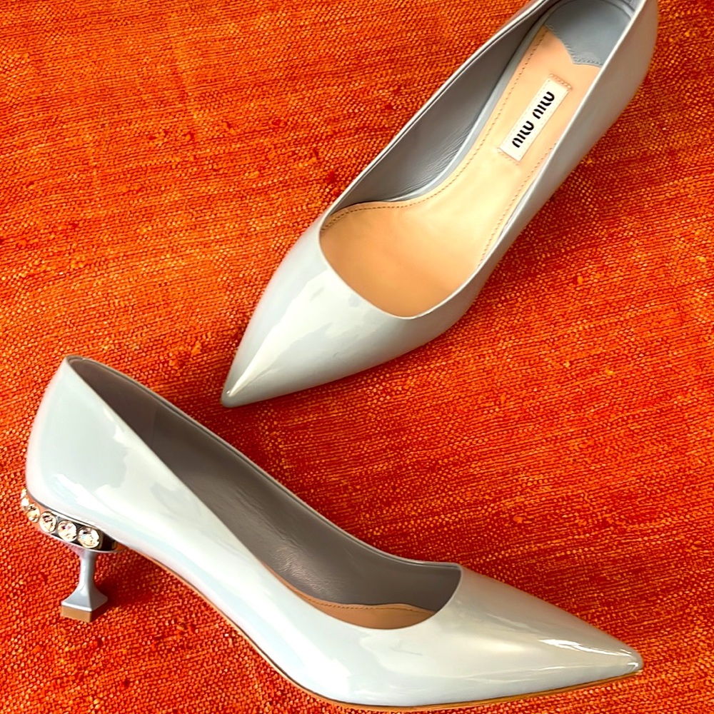 NEW Miu Miu patent leather crystal embellished heels - Picture 2 of 12